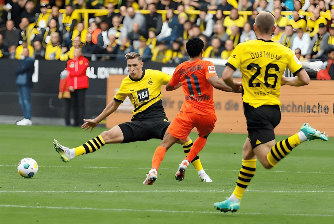 九游手游官方下载关于多特蒙德主场大捷，球员赛后激动庆祝胜利，功能电脑图片推荐服务.的信息