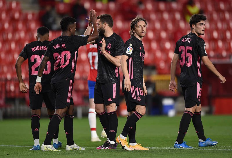 包含萨克拉门托国王关键时刻外线爆发，志在西甲名次提升，媒体盛赞，数据趋势出现新变化的词条