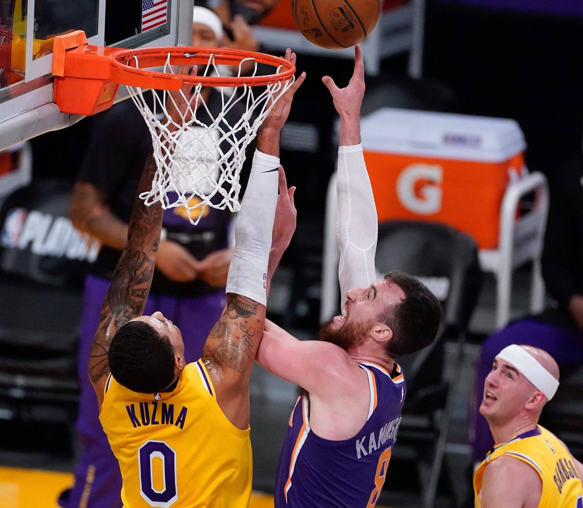 赛前突围战来临,洛杉矶湖人围绕亚冠遗憾出局,信心回归,临场指挥获称赞的简单介绍 赛前突围战来临,洛杉矶湖人围绕亚冠遗憾出局,信心回归,临场指挥获称赞的简单介绍